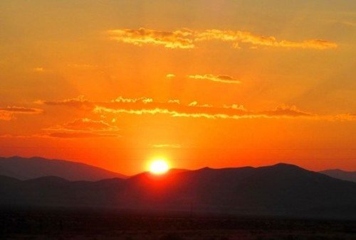 Video Matahari Terbit di Sebelah Utara Ditanggapi BMKG Jelaskan Fenomena dan Fakta yang Sesungguhnya!